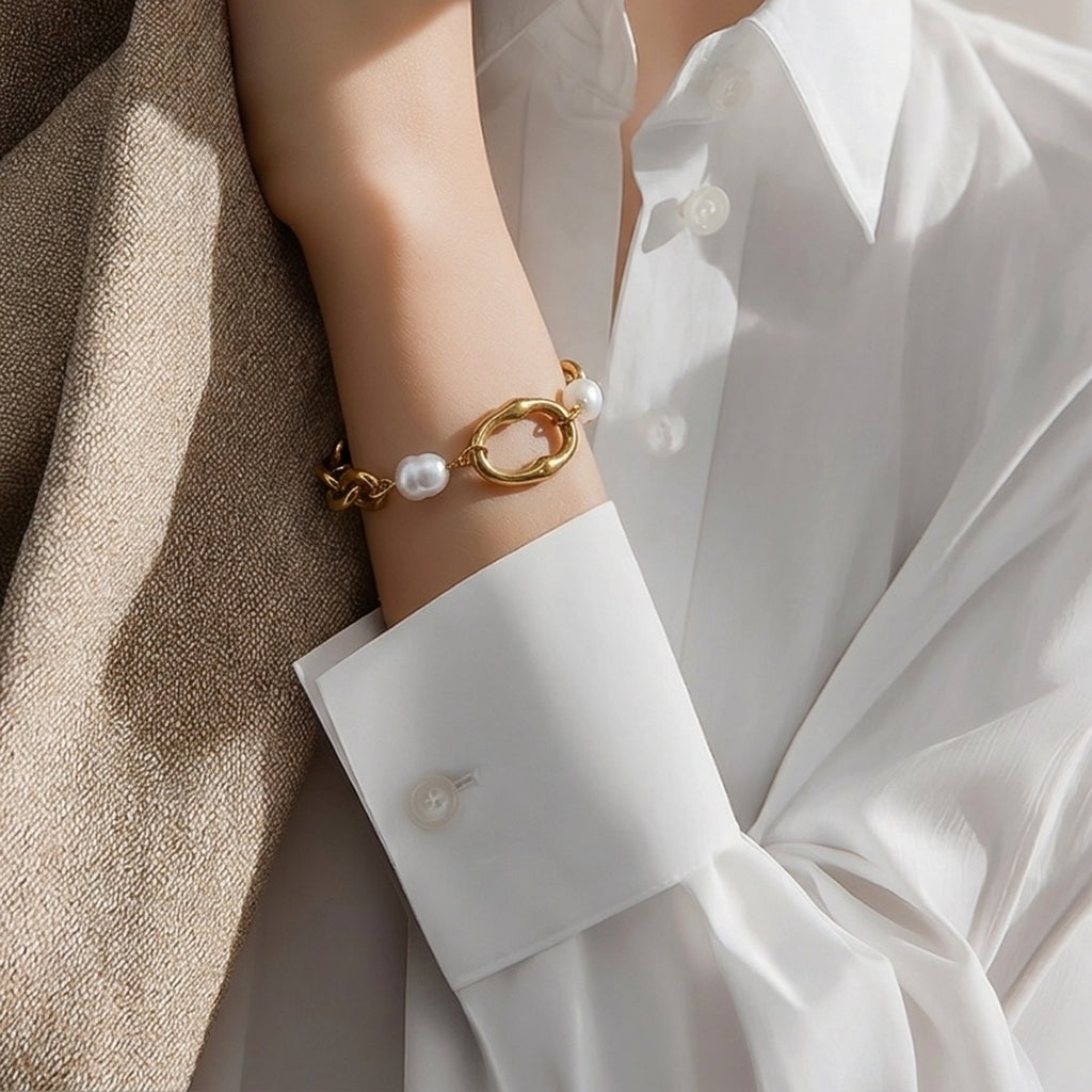 18K Gold PVD Pearl Toggle Bracelet