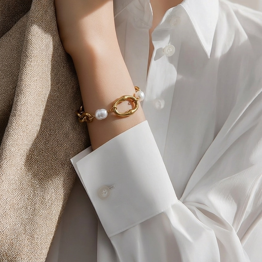 18K Gold PVD Pearl Toggle Bracelet