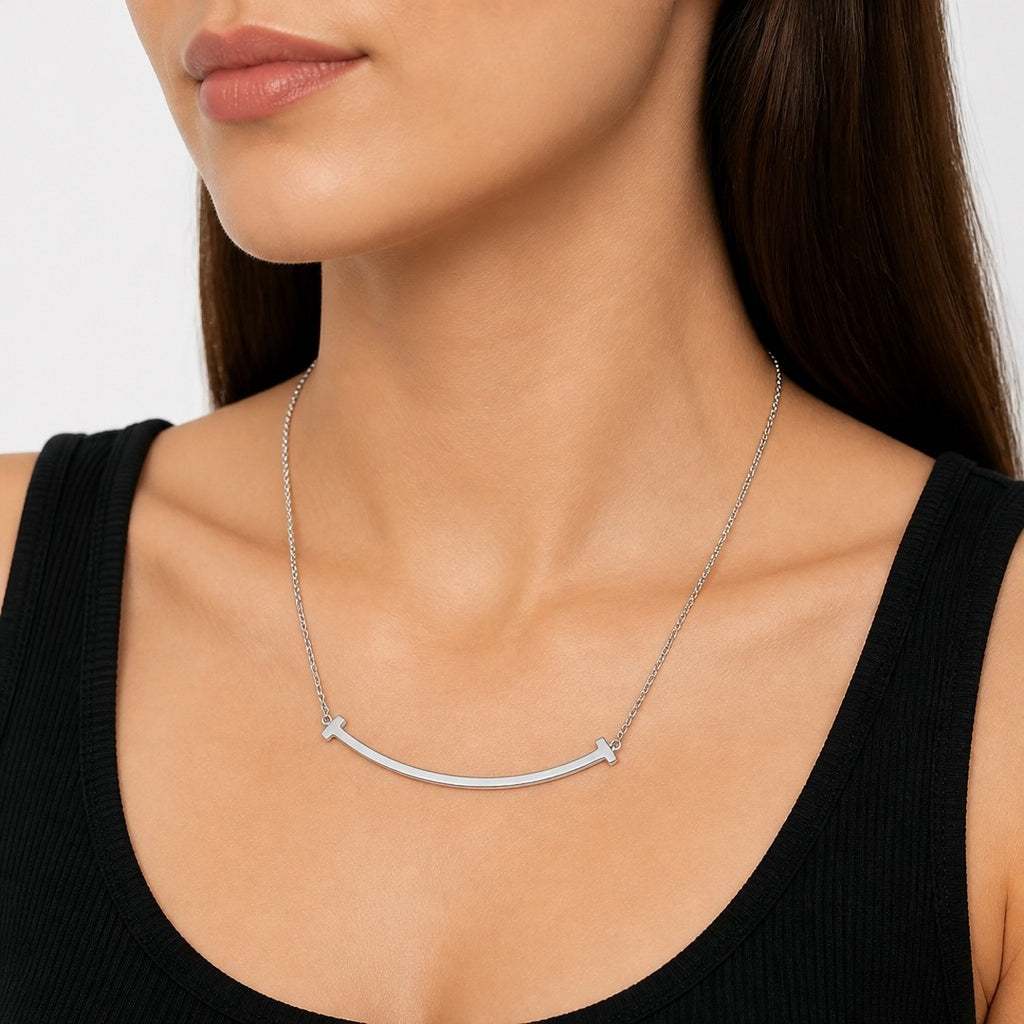 Smile Arc Necklace