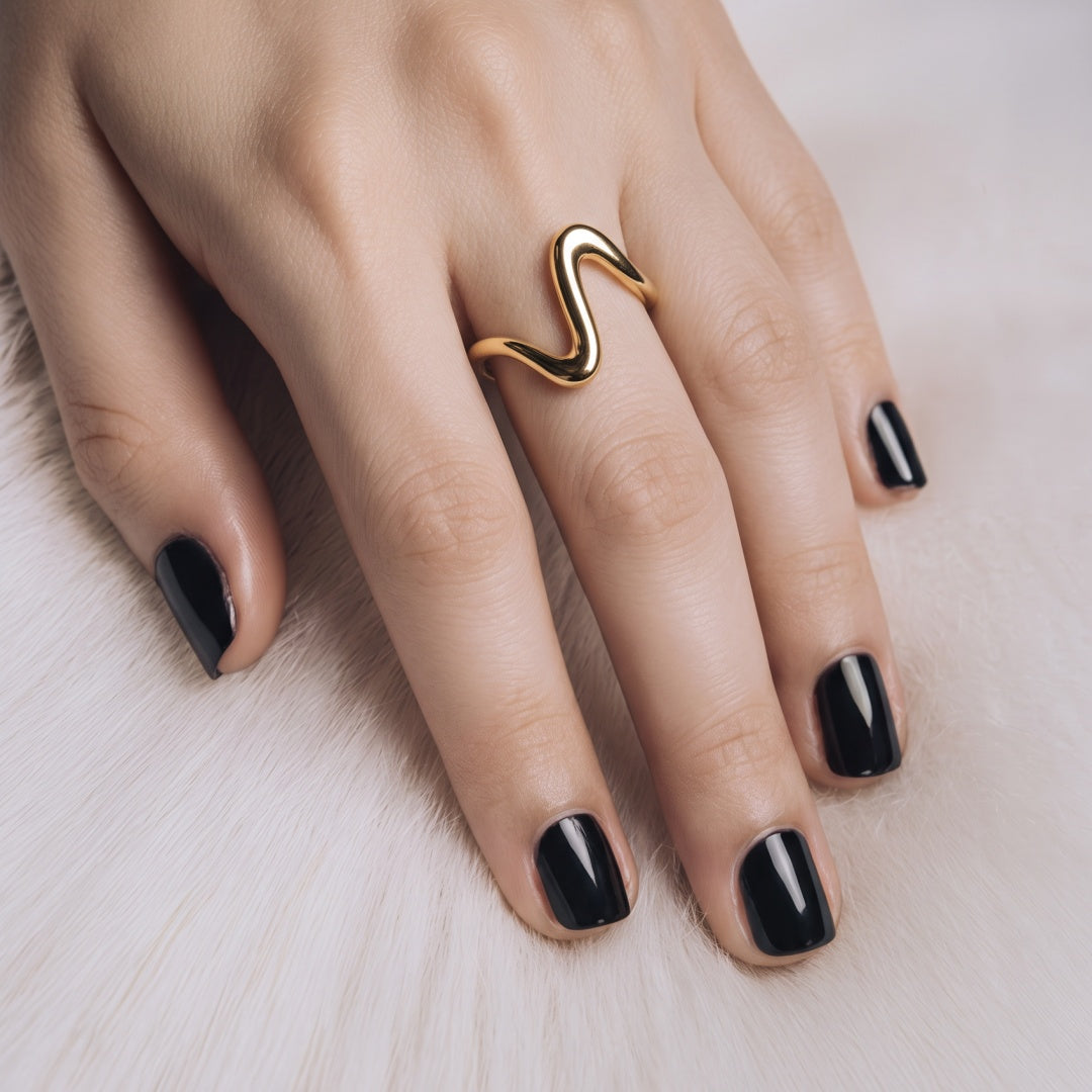 18K Gold PVD Minimalist Wave Ring